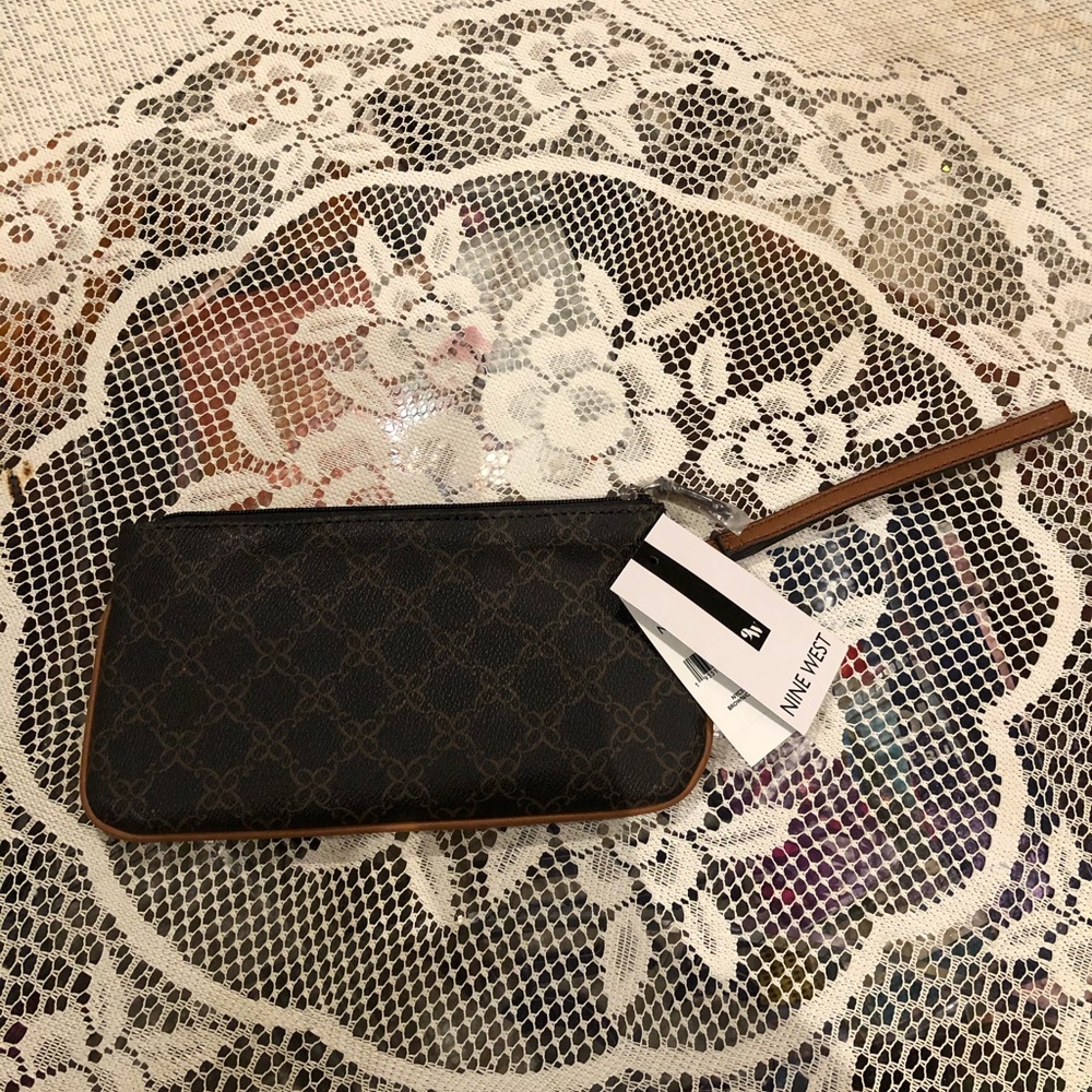 Wallet - Picture 2 of 5